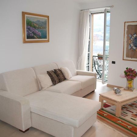 Bella Piazza Apartamento Colico Exterior foto